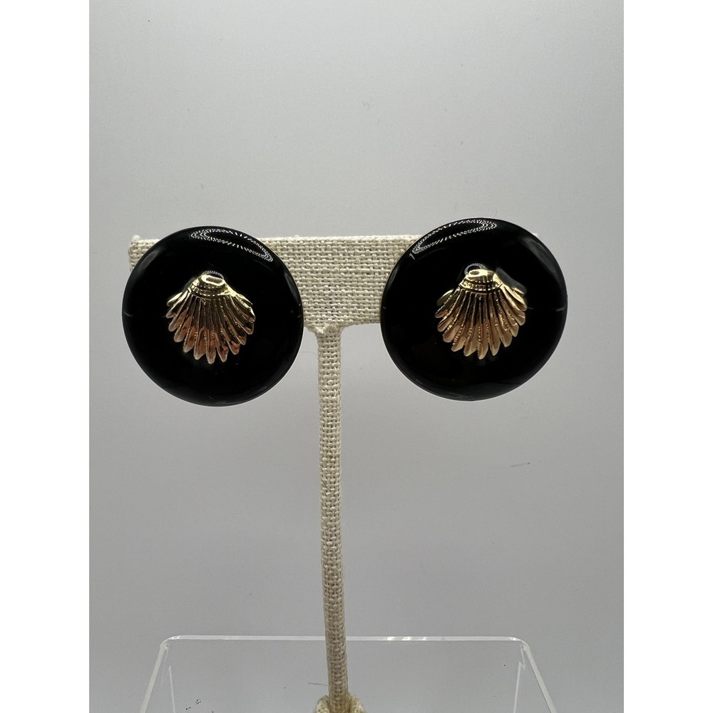 Vintage Black Enamel Disc Clip‎ Earrings Gold Shell Coastal Preppy Black Gold